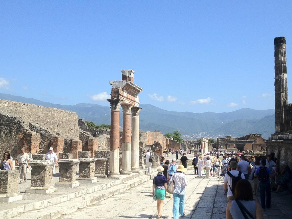 Hotel Degli Amici Pompei Exterior foto