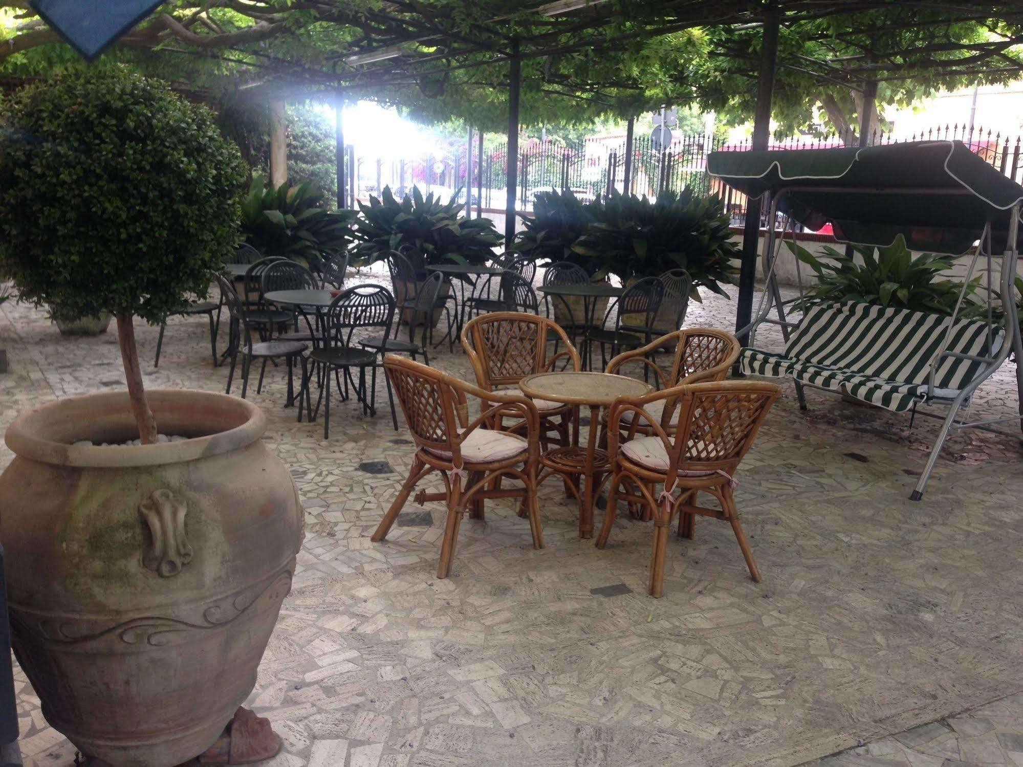 Hotel Degli Amici Pompei Exterior foto