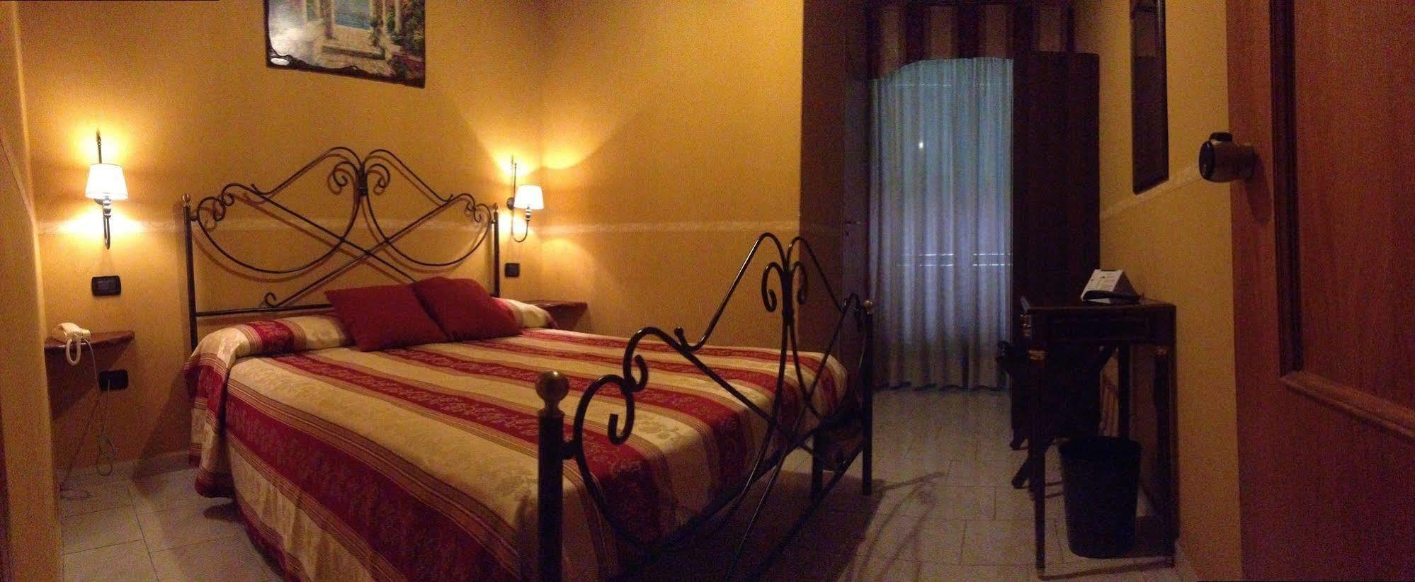 Hotel Degli Amici Pompei Exterior foto