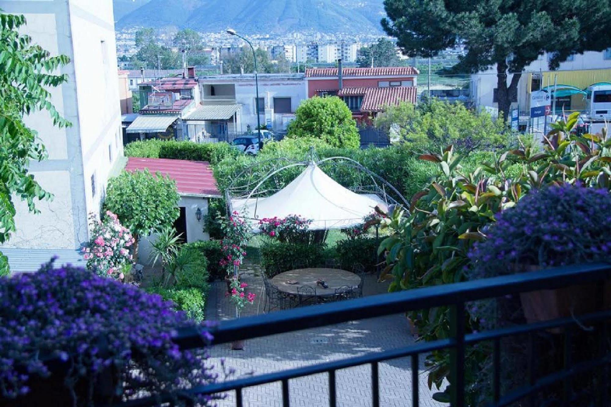 Hotel Degli Amici Pompei Exterior foto